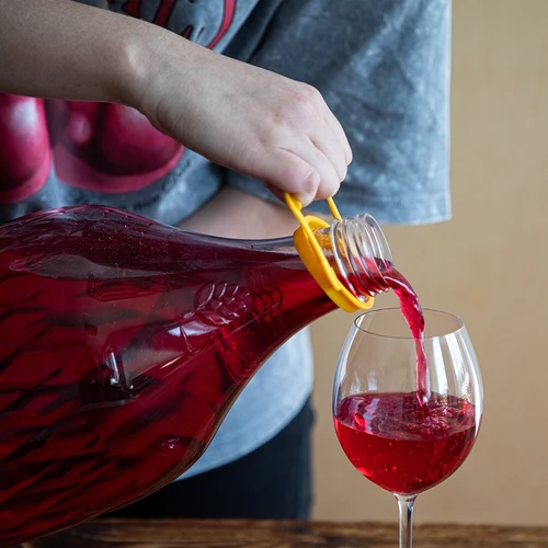 Demižon Dama 5 L PET, s uzávěrem, držadlem a košíkem - 7