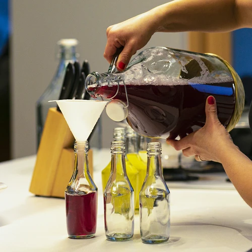 Demižon Dama 5L v opletu - 4