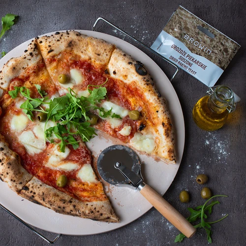 Kámen na pizzu s držadlem a nožem, z kordieritu, kulatý 33 cm - 12