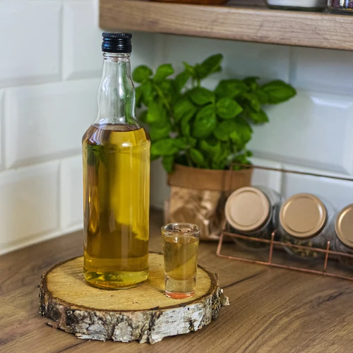 Láhev 500 ml na vodku, s černým šroubovacím uzávěrem, 6 ks. - 6