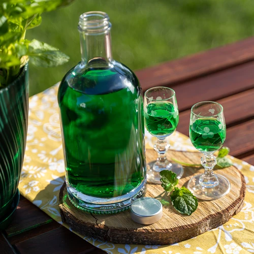 Láhev Miss Barku se šroubovacím uzávěrem 700ml - 7