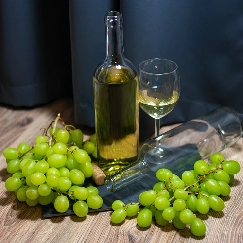 Láhev na víno 0,75 L bílá – balení po 8 ks - 4