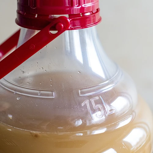 Lehký, nerozbitný balón na víno s držadlem, 15 L - 13