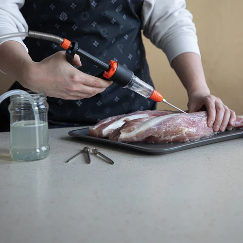 Poloautomatický uzenářský injektor se sadou jehel a hadičkou - 11