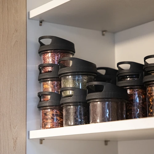 Skleněná nádoba 235 ml, s víčkem k zavěšení - 7