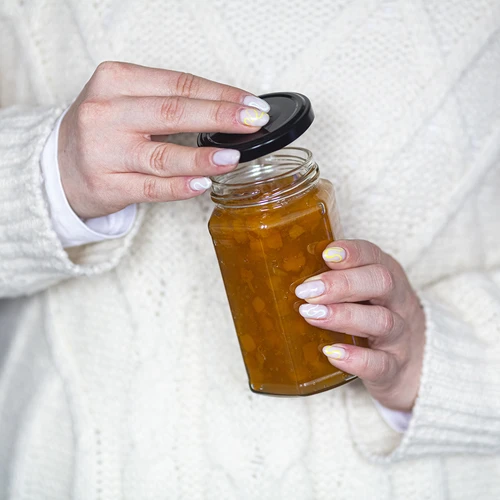 Sklenice twist off 385ml s černým víčkem fi 63, 6 ks. - 8