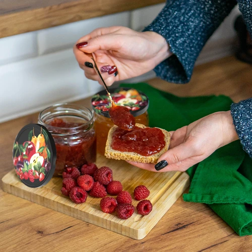 Uzávěr fi 82/6 ovoce na černém pozadí - 10ks. - 5