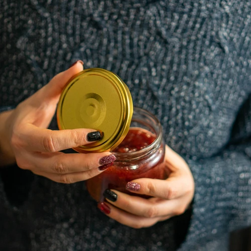 Uzávěr fi 82/6 zlatý - 10 ks. - 5