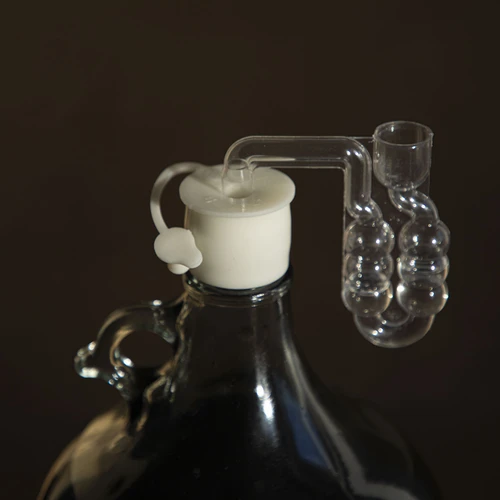 Zátka do balónu fi 37/41 mm s uzávěrem - 8