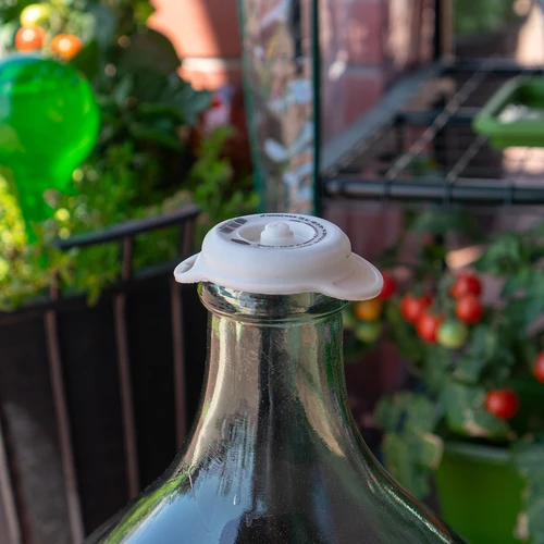 Zátka / kryt na demižony s úzkým hrdlem fi57mm - 3