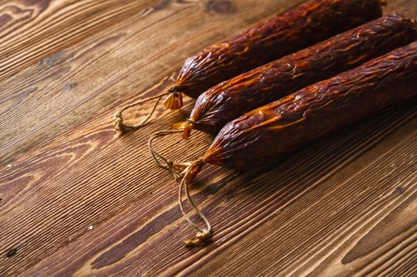 Domácí krakovská klobása – uzená