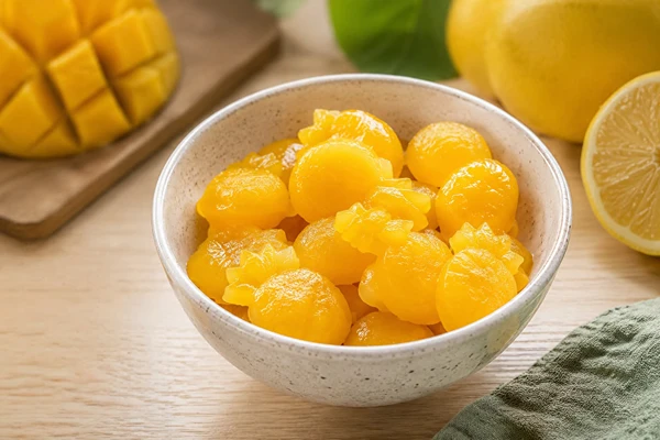 Domácí mangové želé bonbony s pektinem