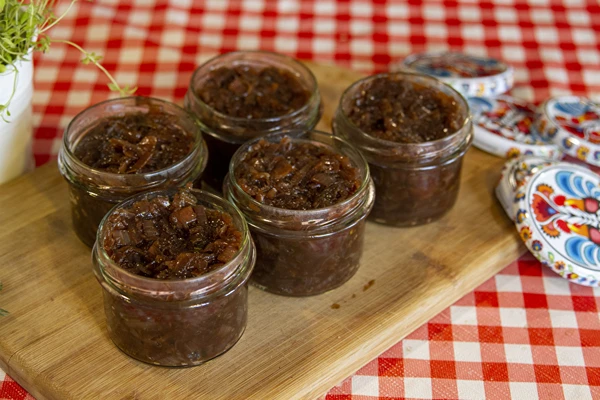 Konfitura z červené cibule