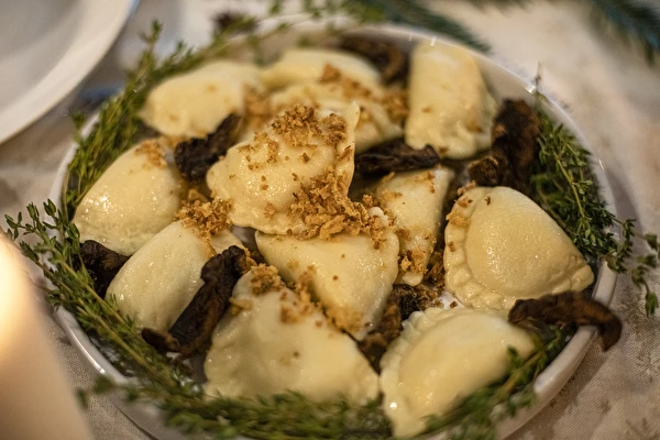 Pirohy se zelím a houbami