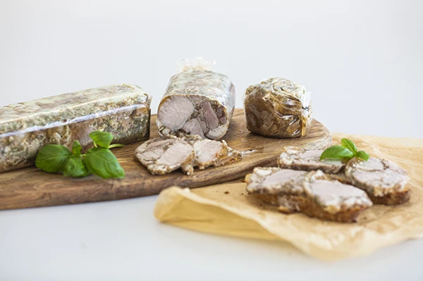 Tlačenka z vepřového kolena