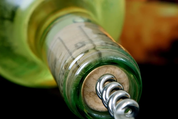 Víno z květů lípy