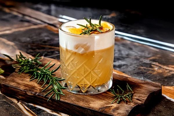 Whisky Fire Sour - drink s výrazným charakterem