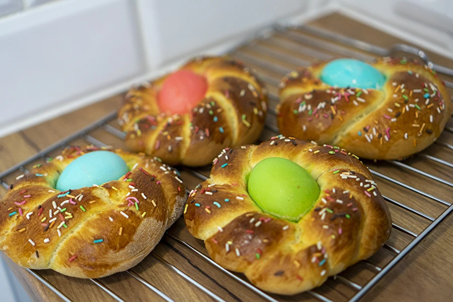 Browin Przepiśnik - Italské velikonoční bochánky