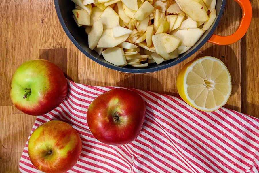 Browin Przepiśnik - Jablečné máslo - mažte ovocně!