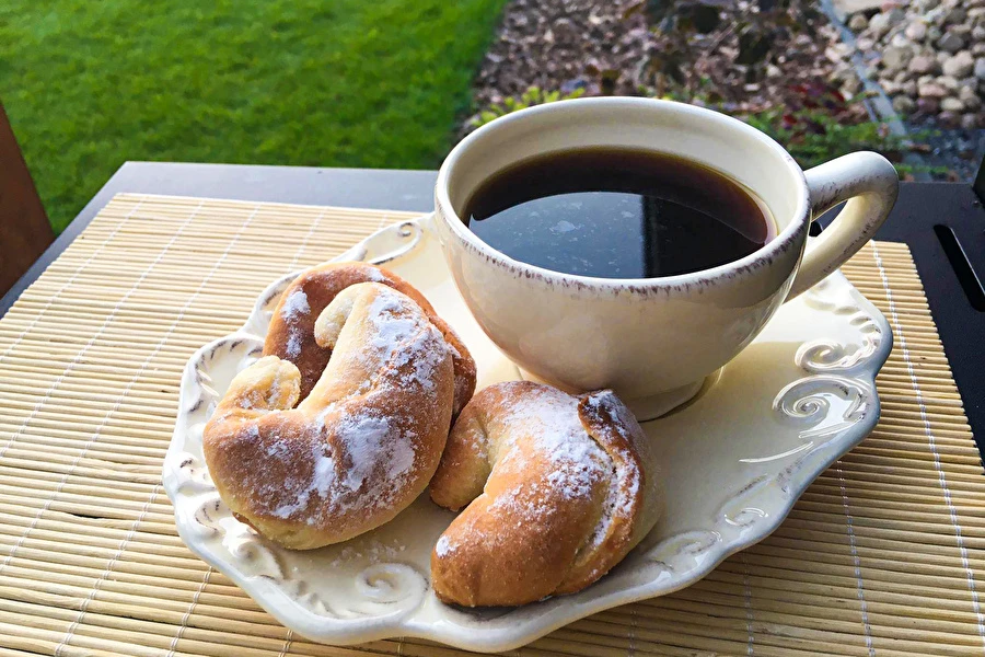 Browin Przepiśnik - Kynuté rohlíčky s džemem