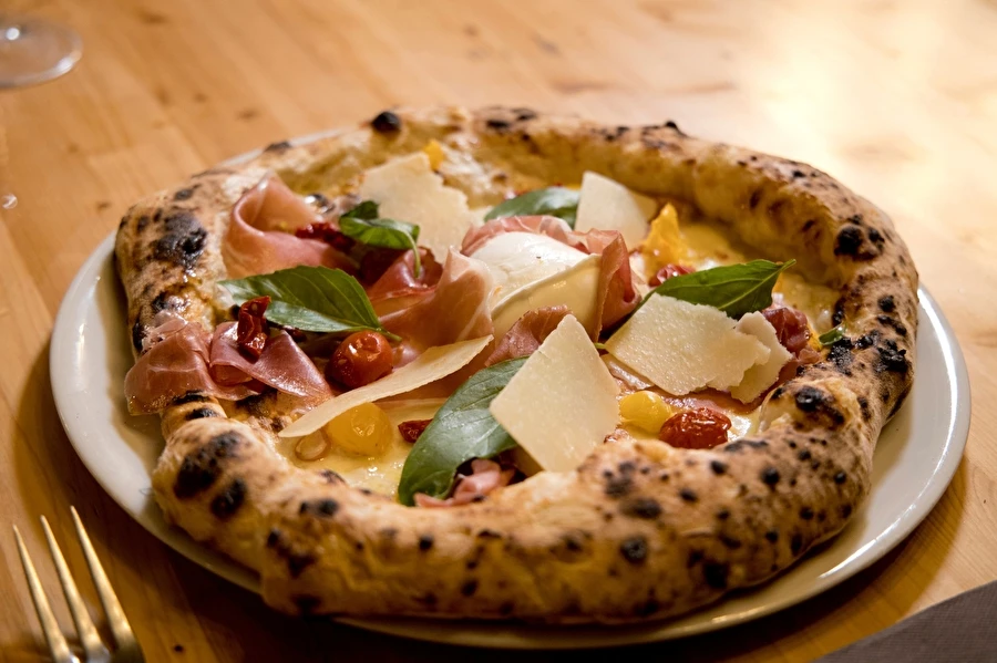 Browin Przepiśnik - Neapolská pizza z plynového grilu