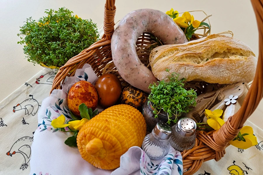 Stočená bílá klobása